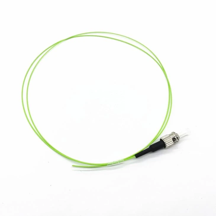 Pigtails à fibre optique ST SM